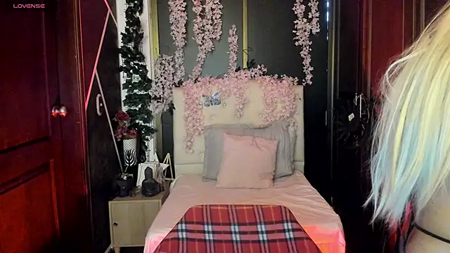 SexyNaf online show from September 2025 07:24:02 PM