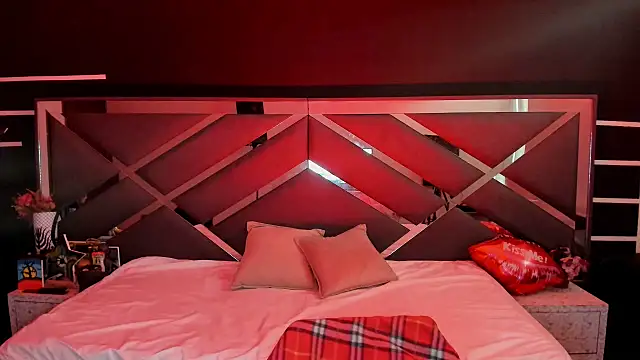 SexyNaf online show from September 2025 07:27:01 PM