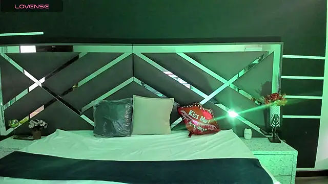 SexyNaf online show from October 2025 07:22:01 PM