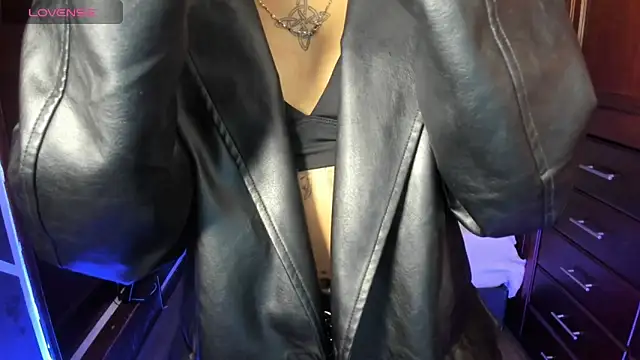 SexyNaf online show from December 2025 06:57:02 PM