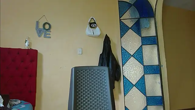 cristinamontiel online show from February 2025 07:18:02 PM