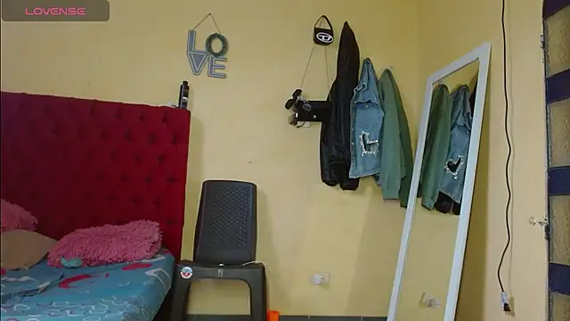 cristinamontiel online show from March 2025 02:29:01 PM