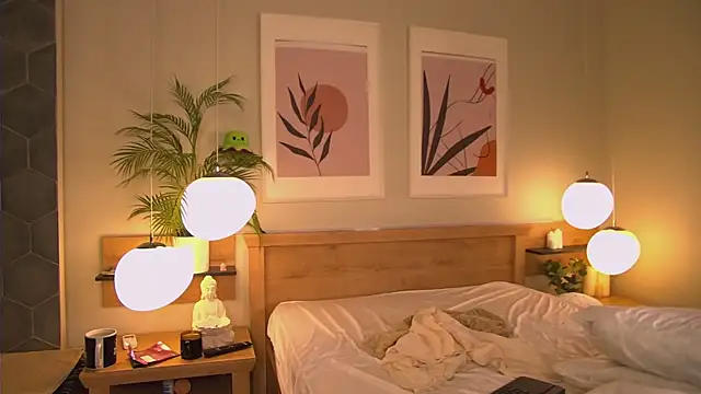 Snapshot of AshleyDouglas chatting on March 2025 05:51:01 AM AshleyDouglas online show from March 2025 05:51:01 AM