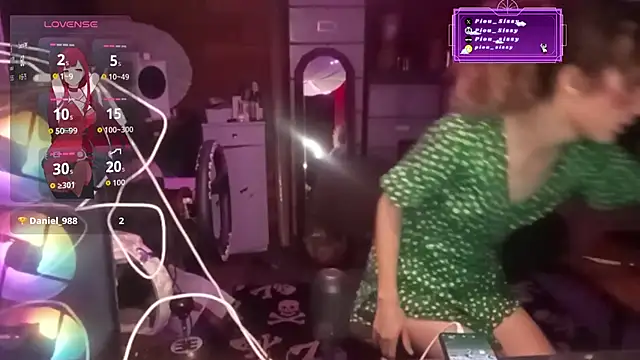 piou-sissy online show from October 2025 07:58:02 PM