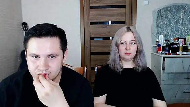 Kristy-Max online show from March 2025 10:06:02 PM