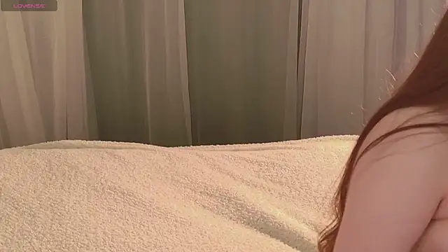 Snapshot of SunnyRisha chatting on October 2025 05:19:01 AM SunnyRisha online show from October 2025 05:19:01 AM