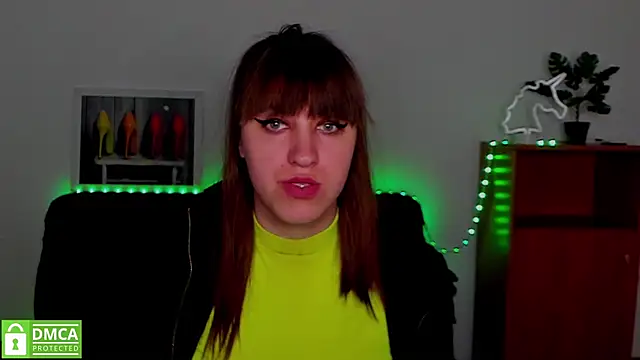 Snapshot of Amali_Ivanna_smit chatting on February 2025 12:15:02 PM Amali Ivanna smit online show from February 2025 12:15:02 PM