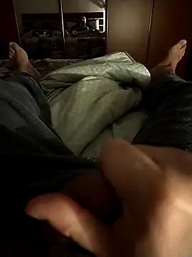 Snapshot of user_662 chatting on November 2025 10:47:01 PM user 662 online show from November 2025 10:47:01 PM