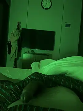 Snapshot of CM100412 chatting on March 2026 05:35:01 AM CM100412 online show from March 2026 05:35:01 AM