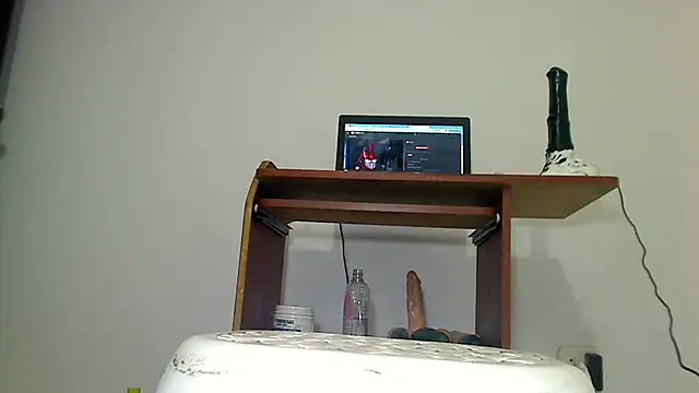 Snapshot of SensualGata13 chatting on October 2025 10:27:02 PM SensualGata13 online show from October 2025 10:27:02 PM