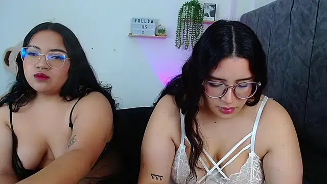 Snapshot of maddie-and-chelsea- chatting on February 2025 09:13:02 AM maddie-and-chelsea- online show from February 2025 09:13:02 AM