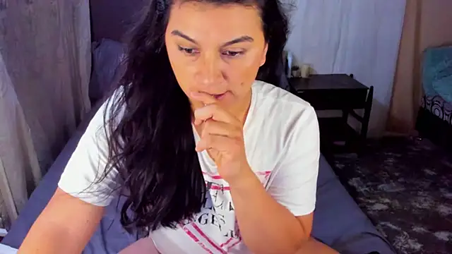 Snapshot of Judychase2 chatting on January 2025 10:37:01 PM Judychase2 online show from January 2025 10:37:01 PM