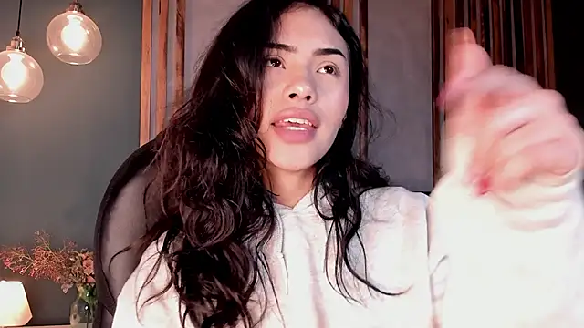 Giovanna oliveira online show from February 2026 05:06:02 AM