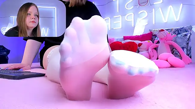 footfetish baby online show from December 2024 05:00:01 PM