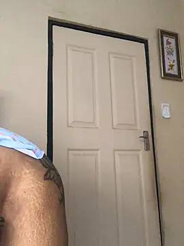 Snapshot of niccki3 chatting on December 2024 04:27:02 AM niccki3 online show from December 2024 04:27:02 AM