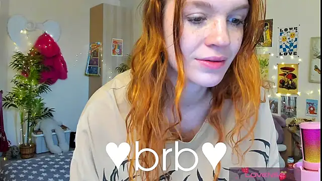 Snapshot of Sunny_Elly chatting on April 2026 06:24:01 AM Sunny Elly online show from April 2026 06:24:01 AM