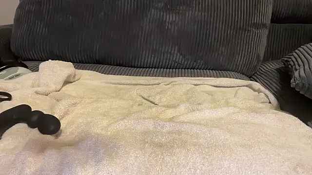 Snapshot of MadHatter_69 chatting on April 2026 05:21:02 AM MadHatter 69 online show from April 2026 05:21:02 AM