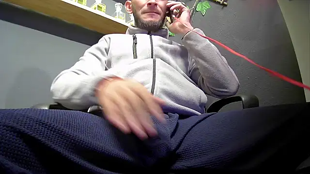 hardbigcock16 online show from October 2025 06:36:01 AM