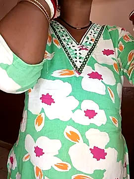 Snapshot of juhi06 chatting on April 2026 09:24:01 AM juhi06 online show from April 2026 09:24:01 AM