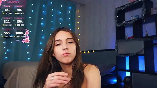 FannyHewson online show from January 2025 02:57:02 AM