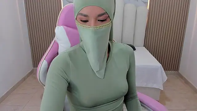 Snapshot of Hanaa_latif chatting on January 2025 03:22:01 PM Hanaa latif online show from January 2025 03:22:01 PM