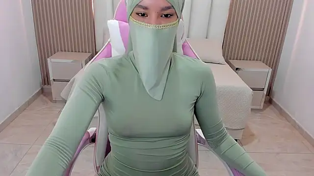 Snapshot of Hanaa_latif chatting on January 2025 04:02:02 PM Hanaa latif online show from January 2025 04:02:02 PM