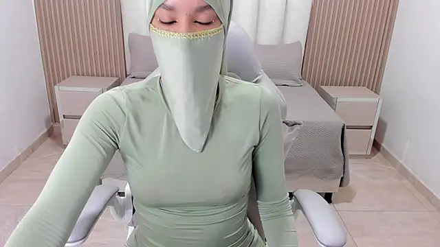 Snapshot of Hanaa_latif chatting on February 2025 11:53:01 AM Hanaa latif online show from February 2025 11:53:01 AM