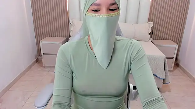 Snapshot of Hanaa_latif chatting on March 2025 12:01:02 PM Hanaa latif online show from March 2025 12:01:02 PM