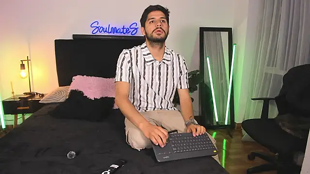 -soulmate-s online show from January 2026 01:15:01 PM