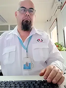 Snapshot of SoloHernan chatting on December 2024 12:06:02 PM SoloHernan online show from December 2024 12:06:02 PM