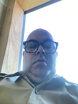 Snapshot of SoloHernan chatting on October 2025 01:11:02 PM SoloHernan online show from October 2025 01:11:02 PM