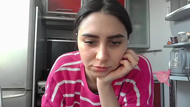 Snapshot of Kashtanka_ chatting on February 2025 07:13:02 AM Kashtanka online show from February 2025 07:13:02 AM