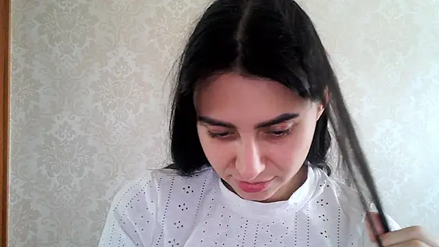 Snapshot of Kashtanka_ chatting on October 2025 07:06:02 AM Kashtanka online show from October 2025 07:06:02 AM