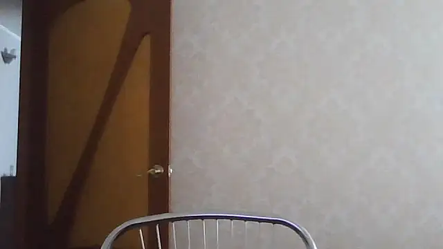 Snapshot of Kashtanka_ chatting on April 2026 06:27:01 AM Kashtanka online show from April 2026 06:27:01 AM
