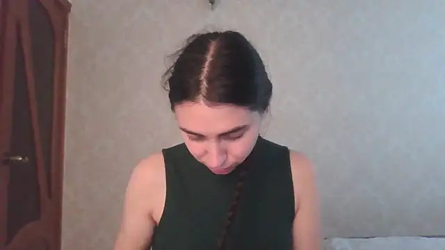 Snapshot of Kashtanka_ chatting on May 2026 09:58:01 AM Kashtanka online show from May 2026 09:58:01 AM