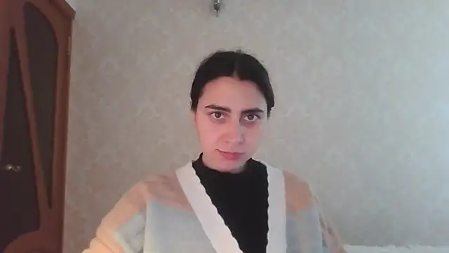 Snapshot of Kashtanka_ chatting on May 2026 07:03:01 AM Kashtanka online show from May 2026 07:03:01 AM