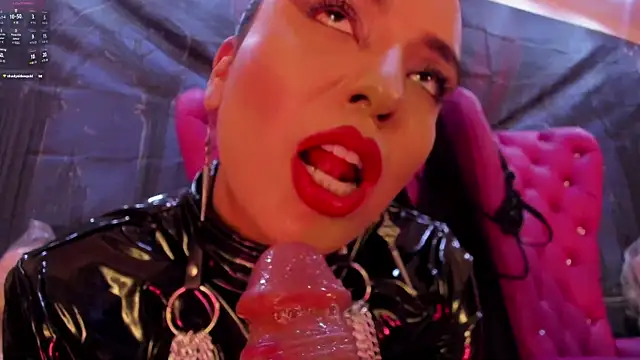 MeliizaQueen online show from October 2025 12:45:01 PM