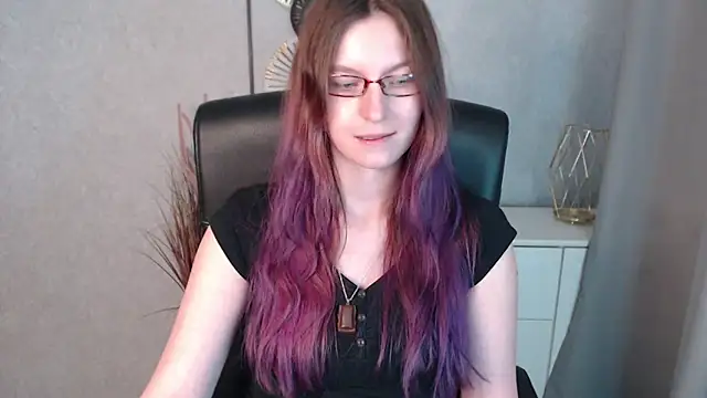 emmaxDelight online show from January 2025 10:14:02 AM