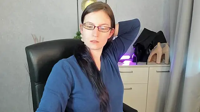 emmaxDelight online show from July 2026 10:21:02 AM