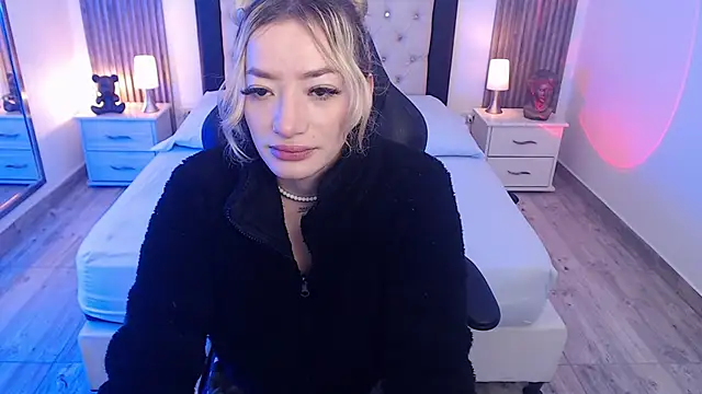 zoe jones13 online show from September 2025 03:33:02 AM