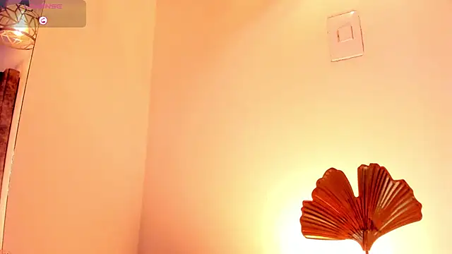 Mia ross16 online show from February 2025 06:58:01 PM