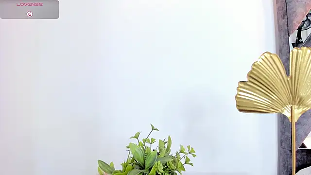 Mia ross16 online show from February 2025 03:59:01 PM