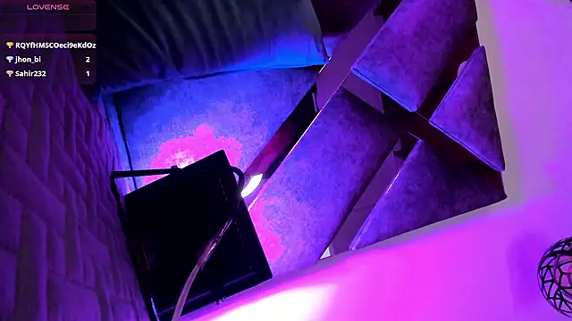 Mia ross16 online show from March 2025 10:21:01 PM