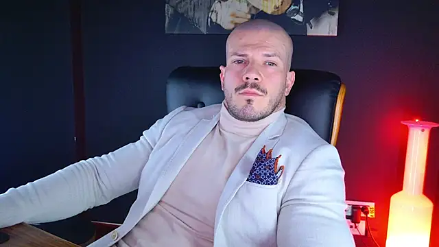 AngeloEric online show from December 2024 04:31:01 PM