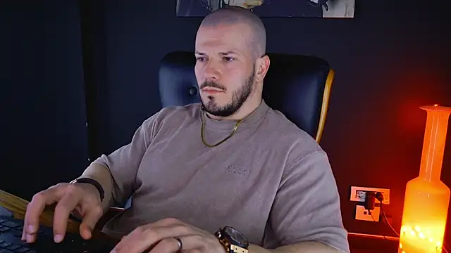 AngeloEric online show from February 2025 10:02:02 AM