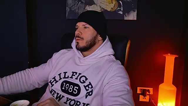 AngeloEric online show from February 2025 09:11:01 AM