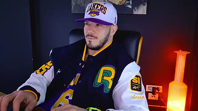 AngeloEric online show from February 2025 08:01:01 AM