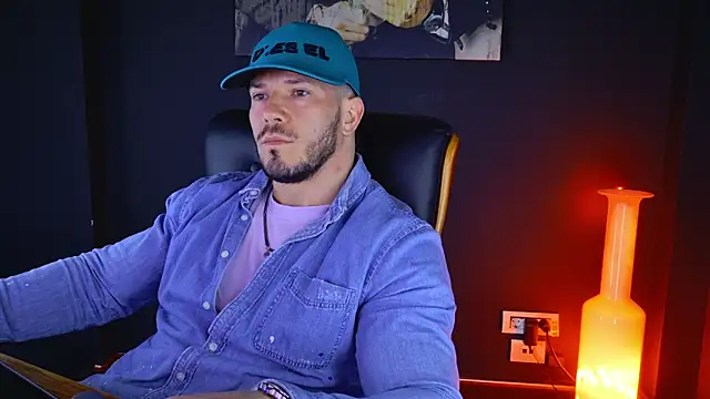 AngeloEric online show from March 2025 06:40:01 AM