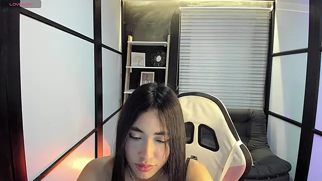 lilithTeen1  online show from January 2025 07:37:01 AM