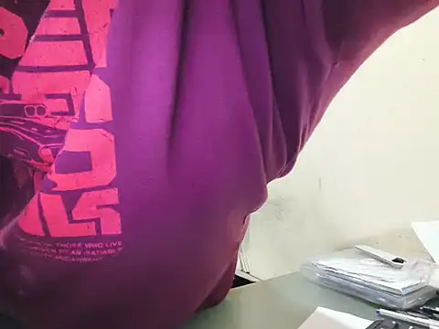 Snapshot of benitez_juan chatting on March 2026 12:16:01 AM benitez juan online show from March 2026 12:16:01 AM